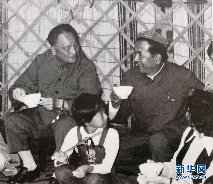 (时政)(2)铁木尔·达瓦买提同志生平照片