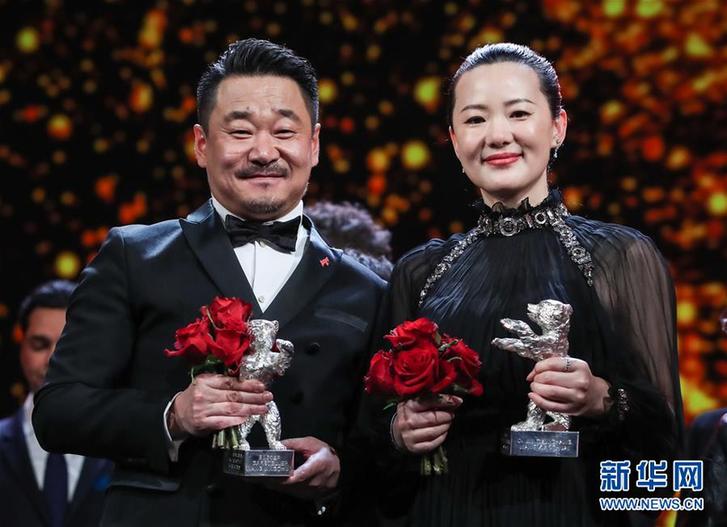 (国际)(1)中国演员获第69届柏林电影节银熊奖